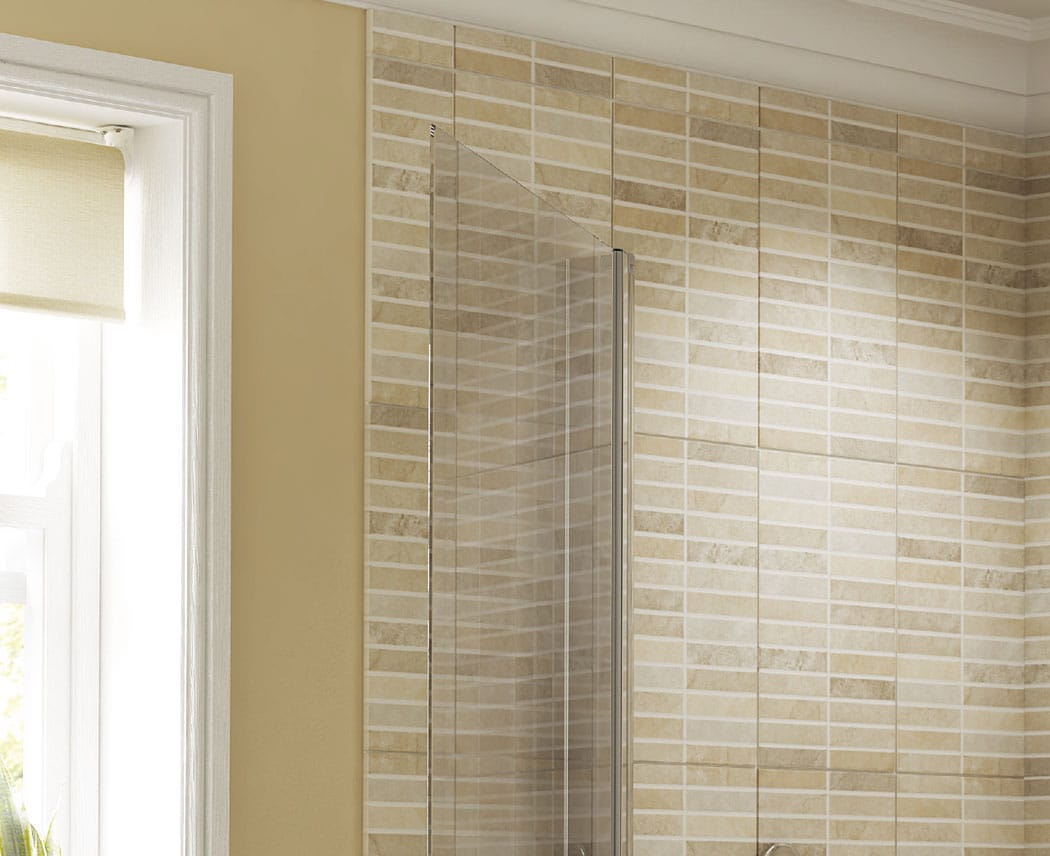 Rimless full height walk in shower