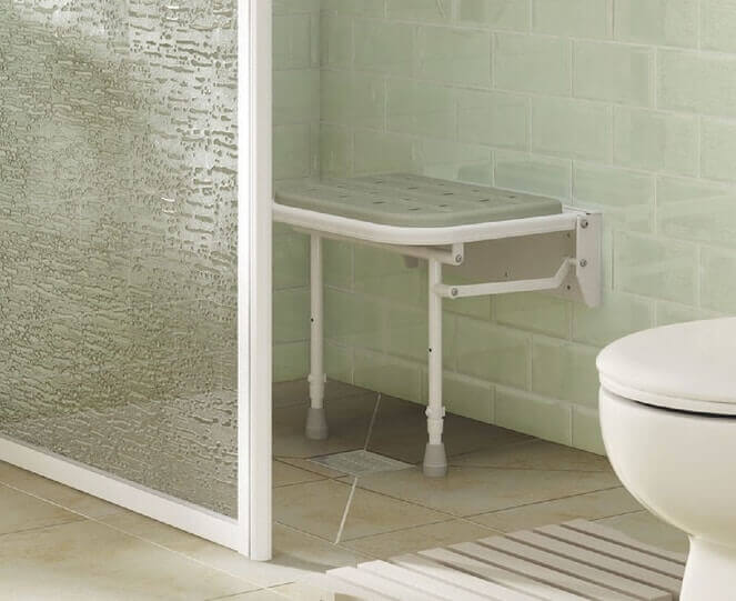 Full height walk in shower with single panel screen