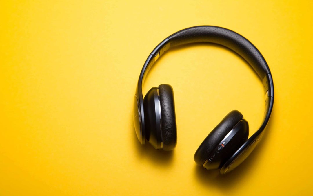 7 Interior Podcasts You Need to Listen to Now