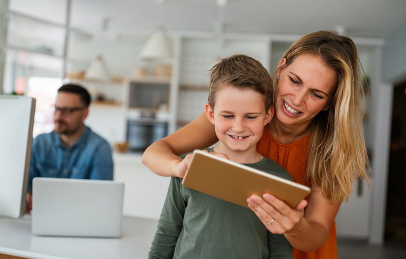 Tech-Savvy-Parents